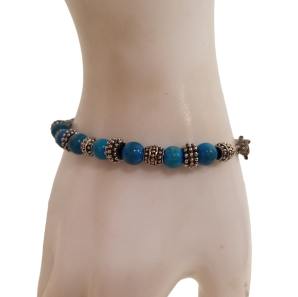 NAPIER VINTAGE HOWLITE STONE & SILVERTONED BEADED TENNIS BRACELET - Picture 2 of 5